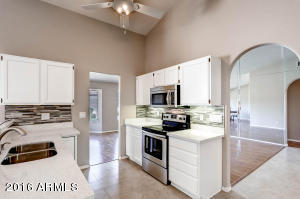 4032 E Rosemonte Dr, Phoenix, AZ 85050 photo 8