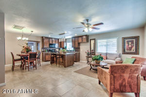 723 W 2nd Pl, Mesa, AZ 85201 photo 1