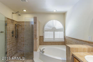 2610 E Arabian Dr, Gilbert, AZ 85296 photo 17