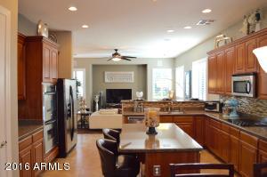 1317 E Clark Dr, Gilbert, AZ 85297 photo 9
