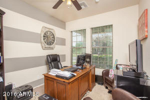 3566 E Amber Ln, Gilbert, AZ 85296 photo 9