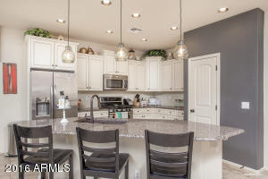 3566 E Amber Ln, Gilbert, AZ 85296 photo 4