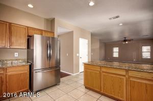 954 S Oak St, Gilbert, AZ 85233 photo 11