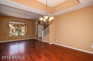 954 S Oak St, Gilbert, AZ 85233 photo 5