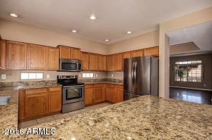 954 S Oak St, Gilbert, AZ 85233 photo 10