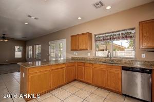 954 S Oak St, Gilbert, AZ 85233 photo 13