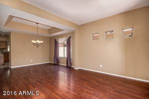 954 S Oak St, Gilbert, AZ 85233 photo 7