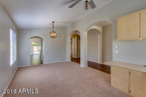 674 E Iris Dr, Gilbert, AZ 85296 photo 5