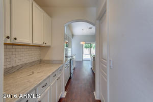674 E Iris Dr, Gilbert, AZ 85296 photo 8