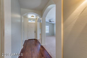 674 E Iris Dr, Gilbert, AZ 85296 photo 7