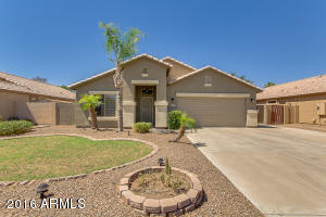 674 E Iris Dr, Gilbert, AZ 85296 photo 1