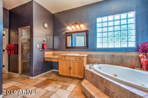39012 N 2nd Pl, Phoenix, AZ 85086 photo 8