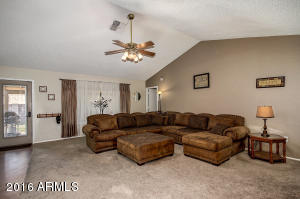 8131 E Fox St, Mesa, AZ 85207 photo 4