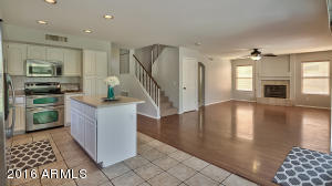 4512 E Mossman Rd, Phoenix, AZ 85050 photo 2