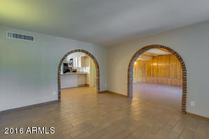 535 E Hilton Ave, Mesa, AZ 85204 photo 9