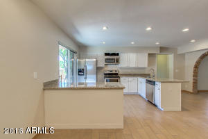 535 E Hilton Ave, Mesa, AZ 85204 photo 18