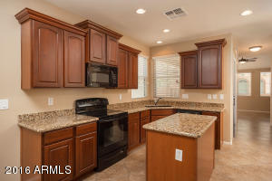 4075 E Oakland St, Gilbert, AZ 85295 photo 2