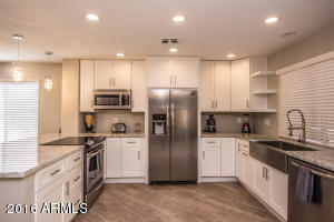 3915 E Potter Dr, Phoenix, AZ 85050 photo 3