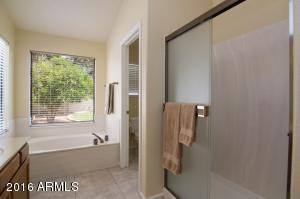 614 E Hearne Way, Gilbert, AZ 85234 photo 18