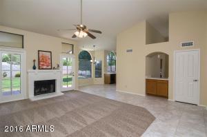 614 E Hearne Way, Gilbert, AZ 85234 photo 9