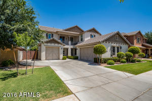 3470 E Comstock Dr, Gilbert, AZ 85296 photo 1