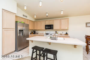 1882 E Tremaine Ave, Gilbert, AZ 85234 photo 4