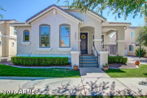 3003 E Camellia Dr, Gilbert, AZ 85296 photo 1