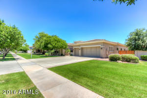 2971 E Morrison Ranch Pkwy, Gilbert, AZ 85296 photo 2