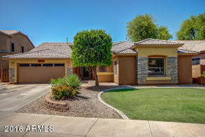 985 E Tyson Ct, Gilbert, AZ 85295 photo 1