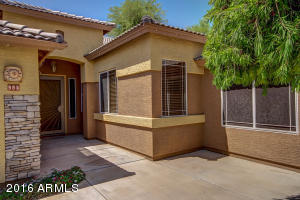 985 E Tyson Ct, Gilbert, AZ 85295 photo 2