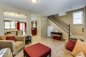 5639 S 23rd Pl, Phoenix, AZ 85040 photo 2