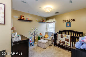 5639 S 23rd Pl, Phoenix, AZ 85040 photo 8