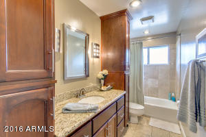 2137 E San Juan Ave, Phoenix, AZ 85016 photo 8