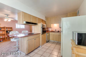 2237 E Sells Dr, Phoenix, AZ 85016 photo 4