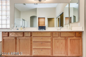 4052 S Skyline Ct, Gilbert, AZ 85297 photo 28