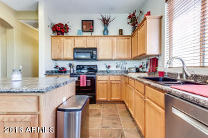 4052 S Skyline Ct, Gilbert, AZ 85297 photo 11