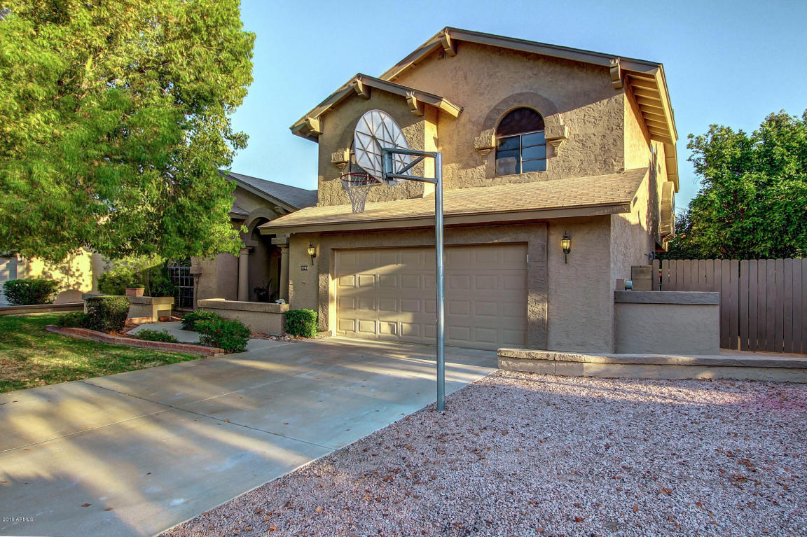 1905 E Caroline Ln, Tempe, AZ 85284 photo 1