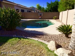 1675 S Heritage Dr, Gilbert, AZ 85295 photo 3