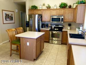 1675 S Heritage Dr, Gilbert, AZ 85295 photo 4