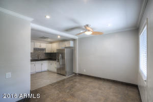 3821 N 33rd Pl, Phoenix, AZ 85018 photo 4