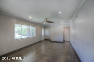 3821 N 33rd Pl, Phoenix, AZ 85018 photo 3