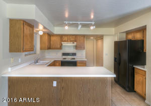4425 E Bannock St, Phoenix, AZ 85044 photo 4