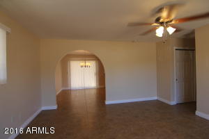 416 E Desert Dr, Phoenix, AZ 85042 photo 6