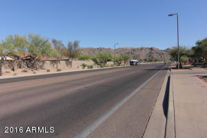 416 E Desert Dr, Phoenix, AZ 85042 photo 1