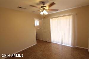 416 E Desert Dr, Phoenix, AZ 85042 photo 17