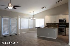 2195 E Temple Ct, Gilbert, AZ 85296 photo 5