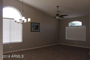 2195 E Temple Ct, Gilbert, AZ 85296 photo 3