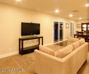 302 E Rovey Ave, Phoenix, AZ 85012 photo 9