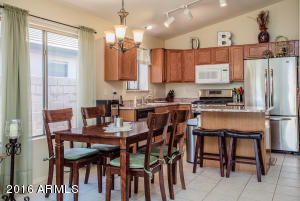 4708 E Lone Cactus Dr, Phoenix, AZ 85050 photo 5
