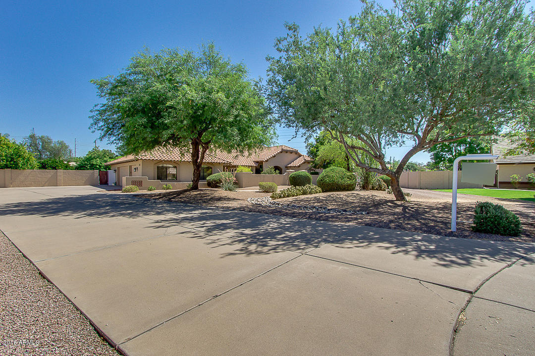 1912 E Bruce Ave, Gilbert, AZ 85234 photo 4